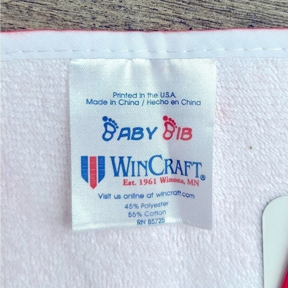 WinCraft NHL Detroit Red Wings All Pro Baby Bib